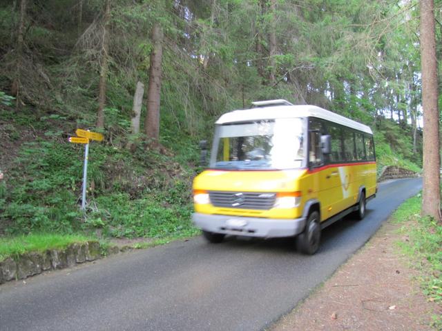 kurz vor dem Turbach Dorf im Turbachtal steigen wir aus dem Postauto