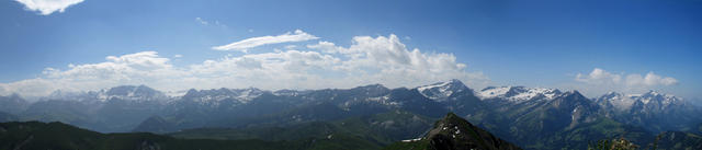 sehr schönes Breitbildfoto mit Wildstrubel, Glacier de la Plaine Morte, Wildhorn und Les Diablerets