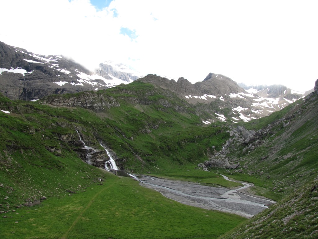 Blick auf die grosse Schwemmebene bei der Geltenhütte