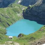 Tiefblick zum traumhaft gelegenen Iffigsee