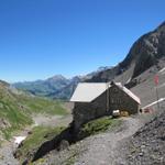 von der Wildhornhütte hat man eine schöne Aussicht