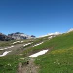 weiter geht unsere Wanderung. Das nächste Ziel ist der kleine Bergsee bei Plan des Roses