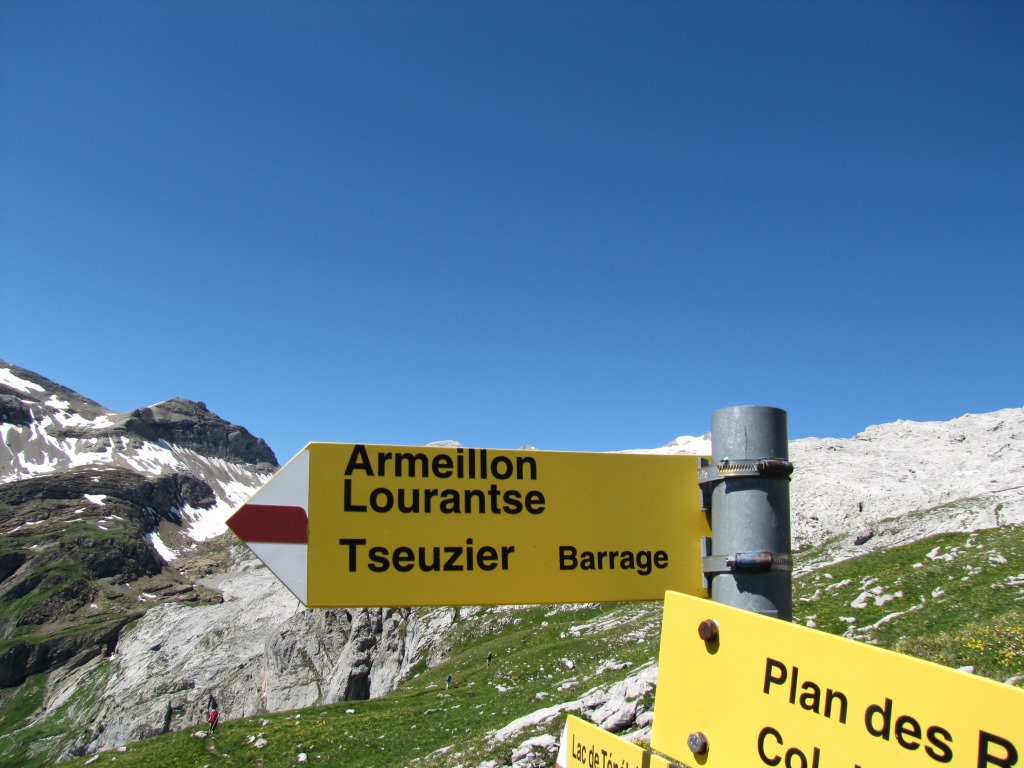 hier könnte man zum Lac de Tseuzier runter wandern