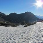 Blick zurück Richtung Cabane des Audannes. Links gut ersichtlich der Col des Eaux Froides