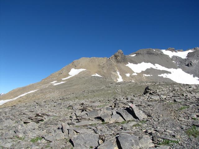 Blick vom Übergang La Selle zum Col des Audannes, das sich links von dieser Felsnase befindet
