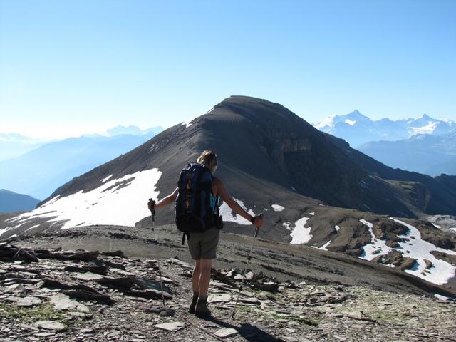 wir verlassen den Übergang La Selle (wieder mit Rucksack), nicht ohne einen Blick zurück zum Sex Rouge