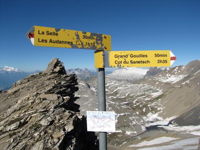 Wegweiser auf dem Col des Audannes 2886 m.ü.M.