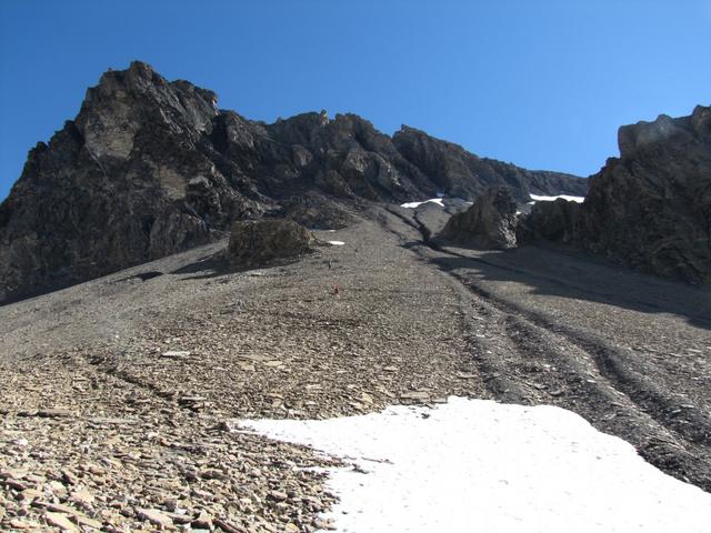 Blick hinauf, von dort oben sind wir gekommen