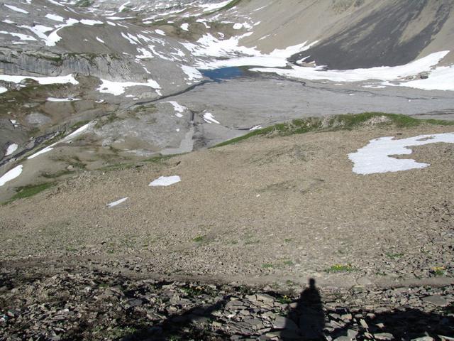 gut ersichtlich der kleine Bergsee auf der Hochebene von Grand' Gouilles