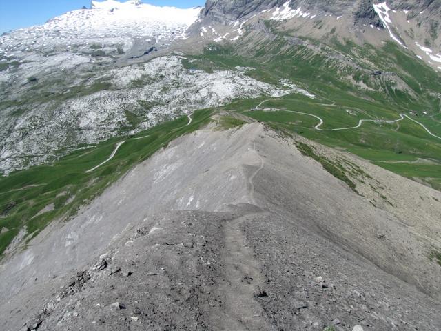 auf dem Arête de'lArpille bei Punkt 1520 m.ü.M. mit Blick auf den Sanetschpass