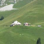 die Grubenberghütte erscheint im Blickfeld