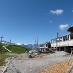 wir haben die Bergstation der Sillerenbahn auf Sillerebühl 1972 m.ü.M. erreicht. Was für eine Traumhafte Aussicht