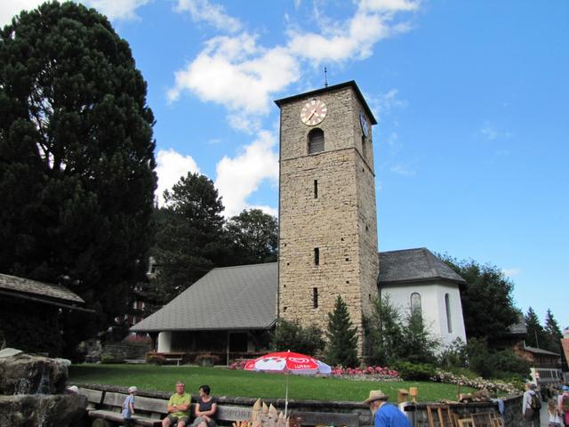 direkt daneben die schöne Kirche von Adelboden