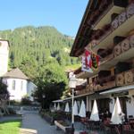 Frühmorgens nach einem grossartigen Frühstück verlassen wir das Hotel Adler in Adelboden