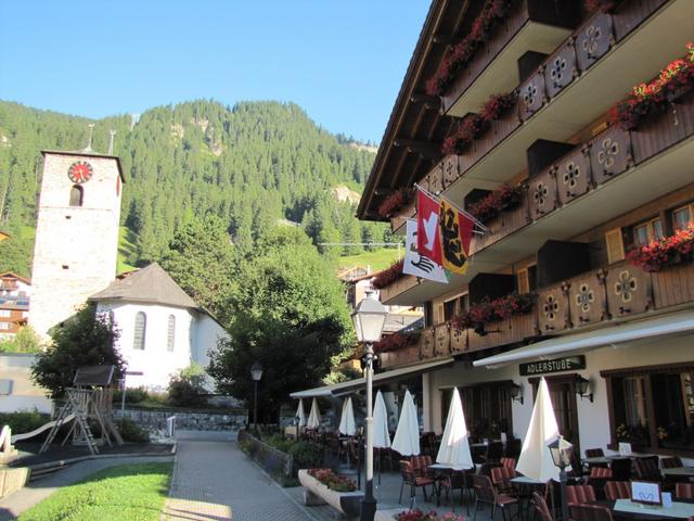 Frühmorgens nach einem grossartigen Frühstück verlassen wir das Hotel Adler in Adelboden