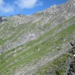 die wild zerfurchte Süostflanke des Gsürs. Eine spannende Querung kann beginnen