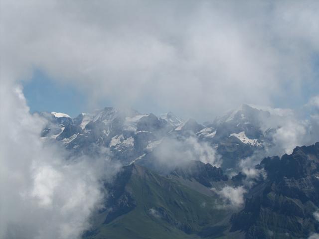 Blick in die Berner Hochalpen