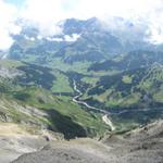 Blick hinunter zum Allebach und Richtung Adelboden