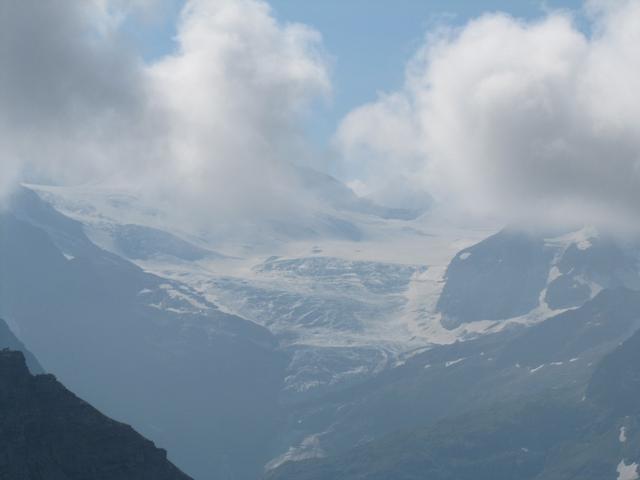 Blick auf der anderen Talseite zum Triftgletscher. Dort oben waren wir auch schon