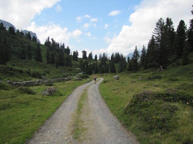 bei Punkt 1842 m.ü.M. beginnt der Aufstieg zum Sätteli