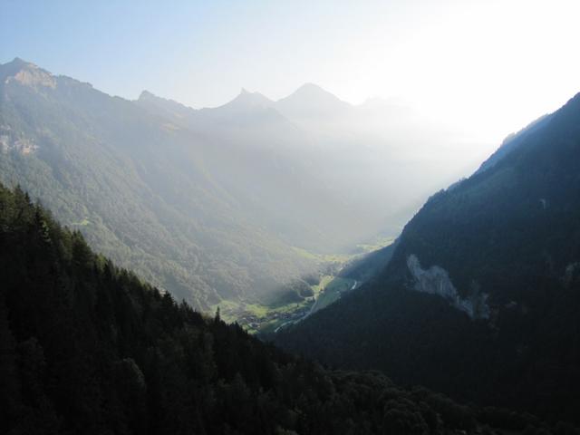 Blick in das tief eingeschnittene Lauterbrunnental