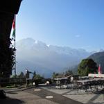 bei der Bergstation der Seilbahn auf der Terrasse vom Gasthaus Sulwald Stübli