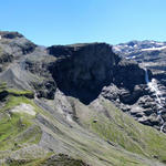 sehr schönes Breitbildfoto vom Flueseehöri aus gesehen, mit Blick Richtung Rezligletscher