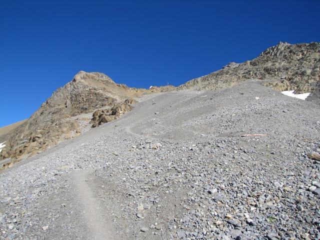 über viele Kehren gewinnen wir wieder an Höhe