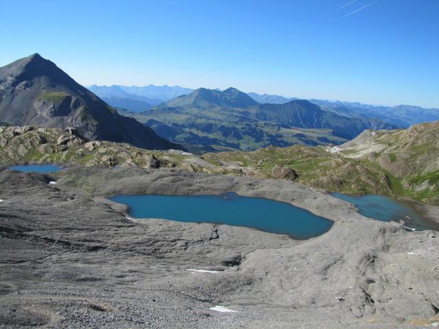 Tiefblick zu den Rawilseeleni