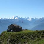 Blick zurück zur Cabane de Violettes. Von ihr aus, erspäht man über 250 Gipfel, 25 davon 4000er