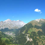 schönes Breitbildfoto. Links der Daubenhorn, Gemmipass, Leukerbad und Torrenthorn