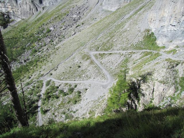 Blick hinunter zum zurückgelegten Weg