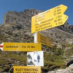 Wegweiser auf dem Gemmipass 2322 m.ü.M.