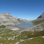 der Daubensee taucht vor uns auf