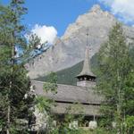 vorbei an der schönen Kirche von Kandersteg...