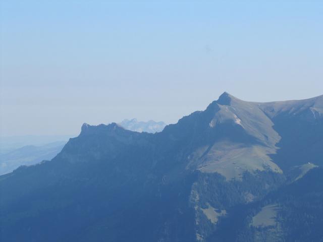 Blick zum Gehrihorn, Giesigrat und Sattelhorn. War eine schöne Wanderung die wir dort durchgeführt haben