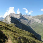 Blick Richtung Wyssi Flue und Schwarzgrätli. Dorthin wird unsere Wanderung führen