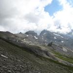 Blick zurück zum Chinbettihorn. Rechts davon der Chinbettipass