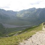 Blick vom Aertelengrat Richtung Ammertenpass und Ammertenspitz. Dort oben führt unsere morgige Wanderung