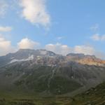 Blick hinauf zum Wildstrubel. Hoffentlich hält das Wetter, so das wir die letzte Etappe durchführen können