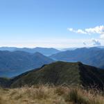 Blick zurück zur Cima della Trosa und der Lago Maggiore