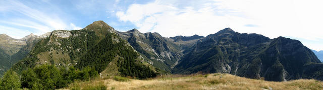 schönes Breitbildfoto mit Blick auf den Pizzo di Vogorno, Madone und Poncione di Piotta