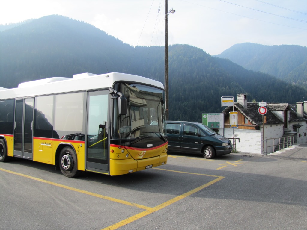 beim Postautoparkplatz in Spruga