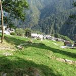 Blick auf Spruga im Val Onsernone. Eine schöne Wanderung geht zu Ende