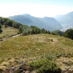 zwischen der Cima di Medeglia und Motto Rotondo führt uns der Wanderweg Richtung Sopra Canaa