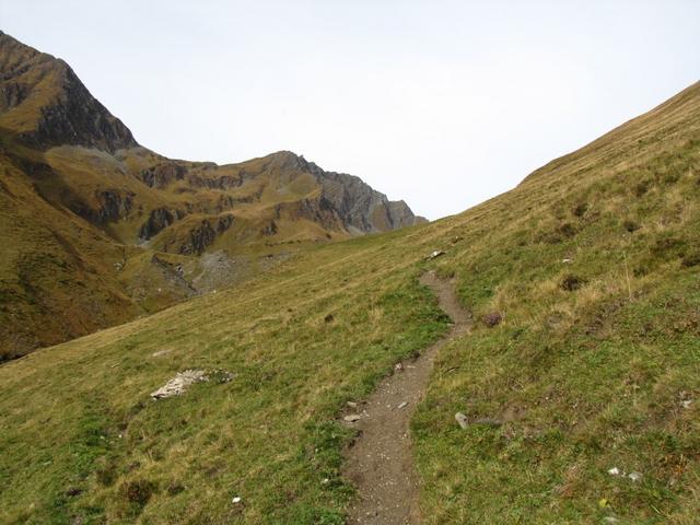 der Wanderweg ist nun wieder einfach und ohne Probleme meisterbar