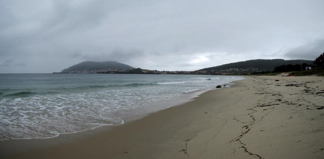 schönes Breitbildfoto der Praia da Langosteira