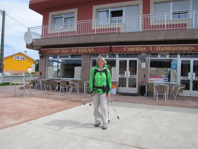 im Restaurant "Rural As Eiras" in Lires (bietet auch Übernachtungsmöglichkeiten an) Mittagspause eingelegt