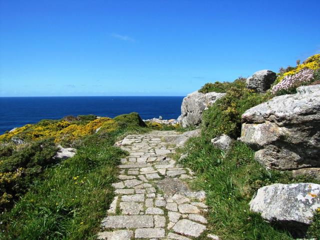 wir befinden uns nun auf dem "camiño da Pel" (Weg der Haut), der so genannt wird,....