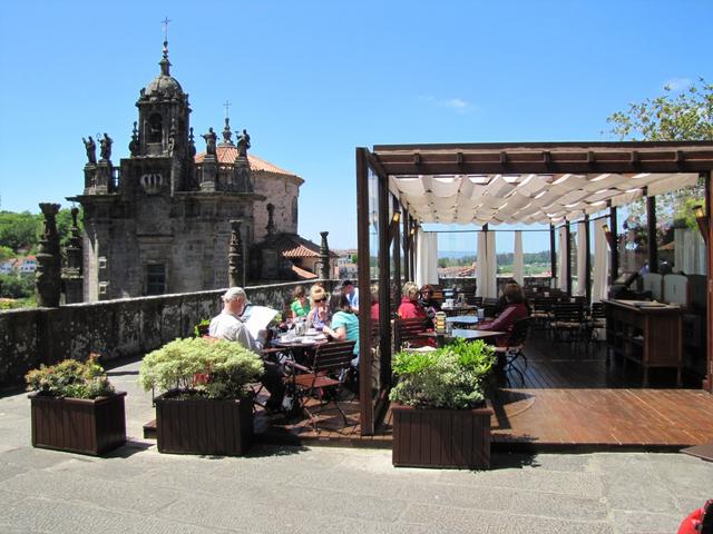 auch für "normale" Gäste offen. Restaurant-Bar vom Parador